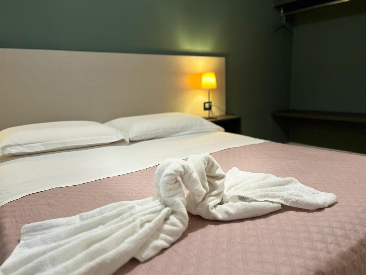 Hotel Futuro Aversa Luaran gambar