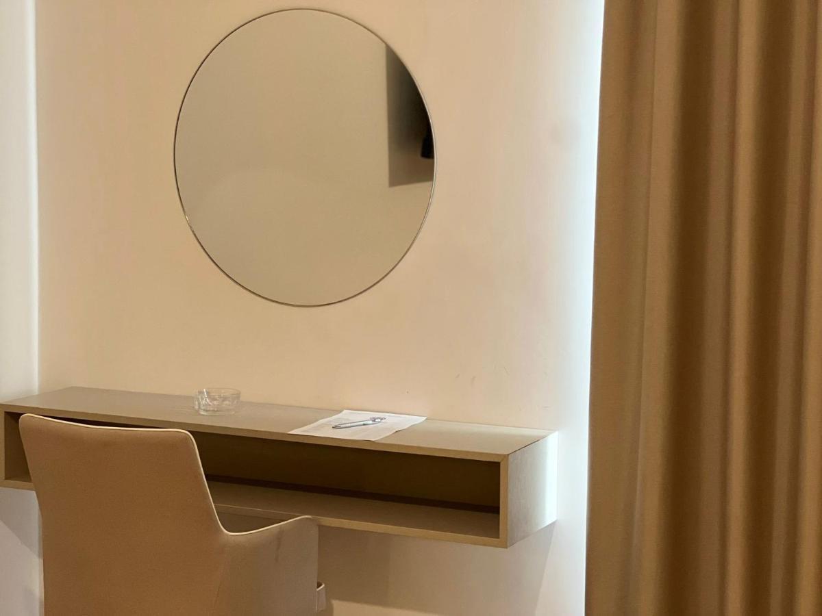 Hotel Futuro Aversa Luaran gambar
