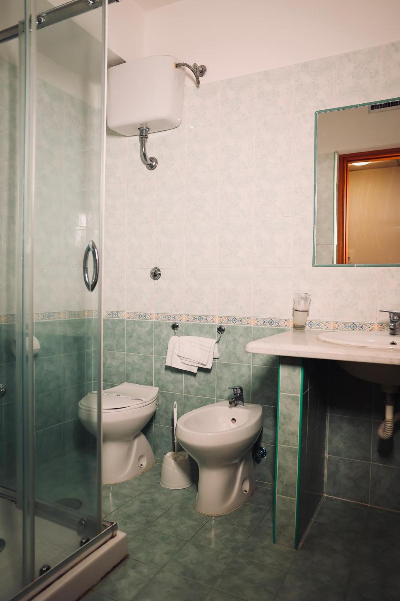 Hotel Futuro Aversa Luaran gambar
