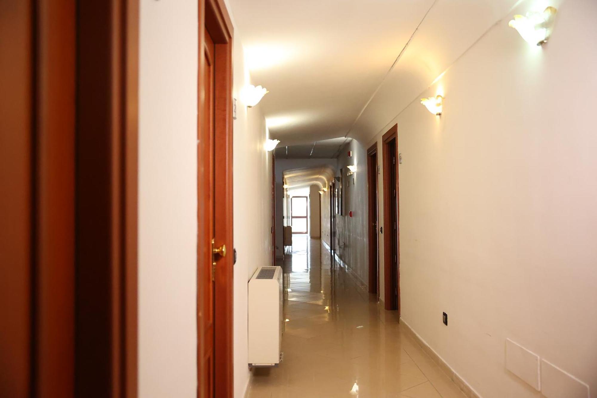 Hotel Futuro Aversa Luaran gambar
