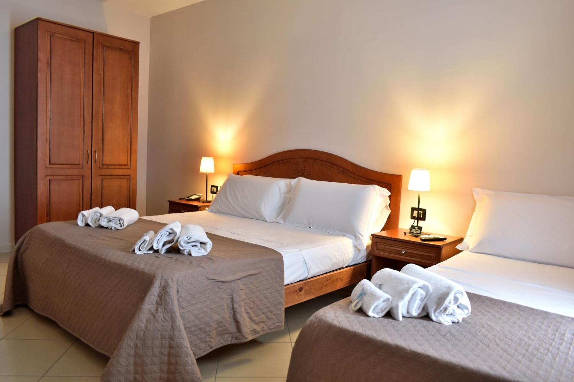 Hotel Futuro Aversa Luaran gambar