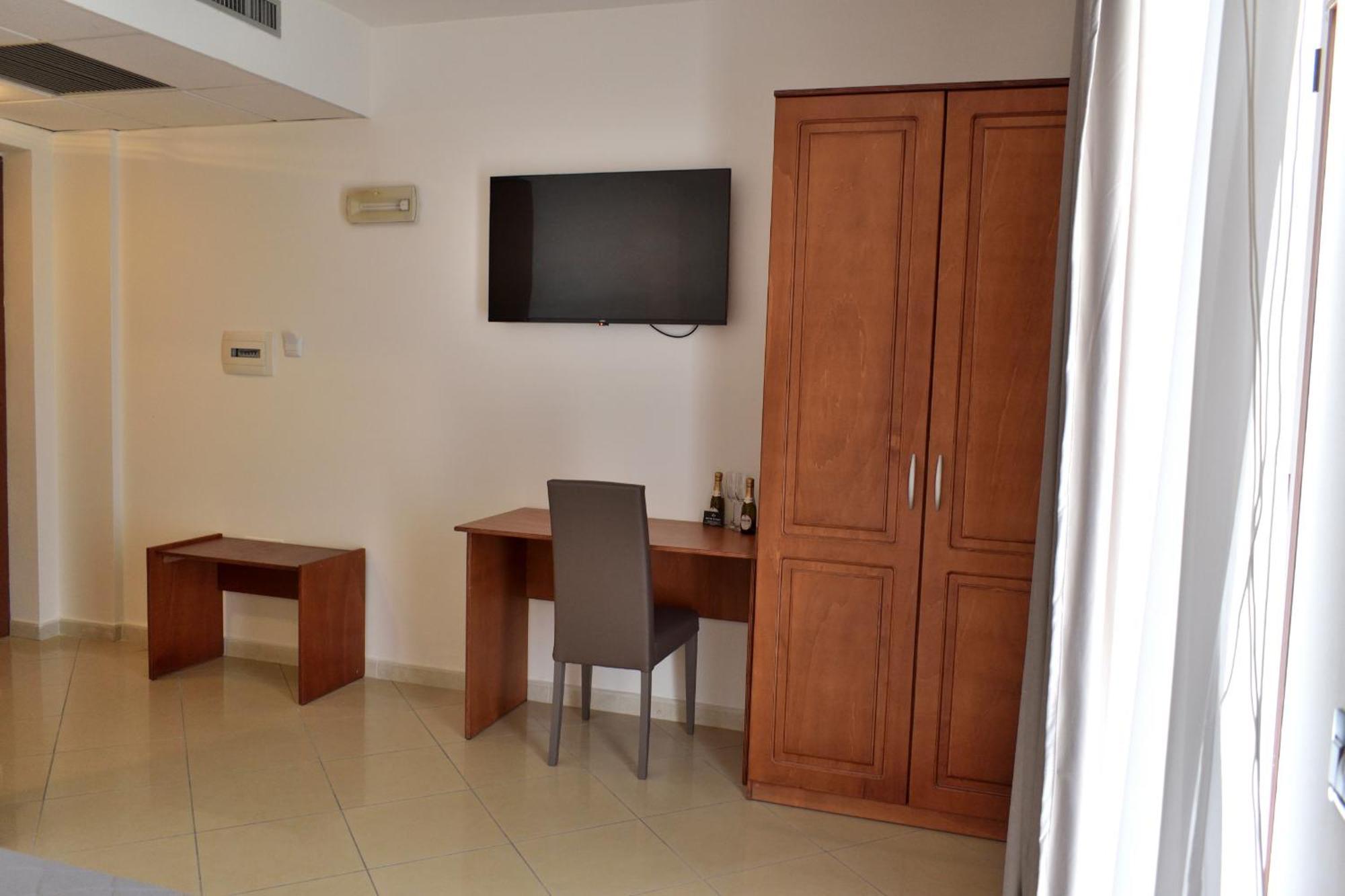 Hotel Futuro Aversa Luaran gambar