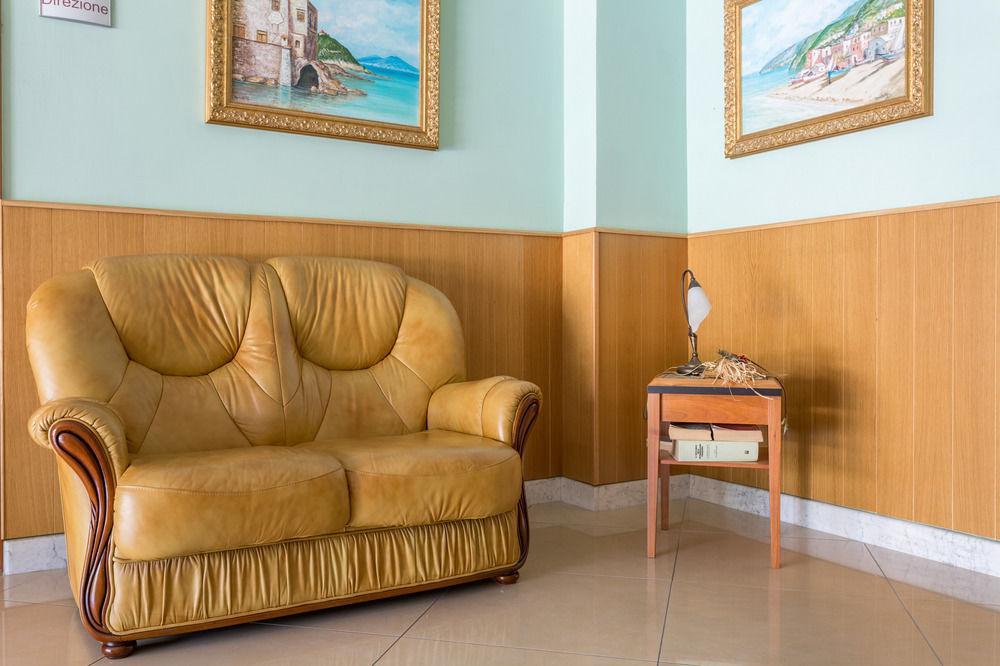 Hotel Futuro Aversa Luaran gambar